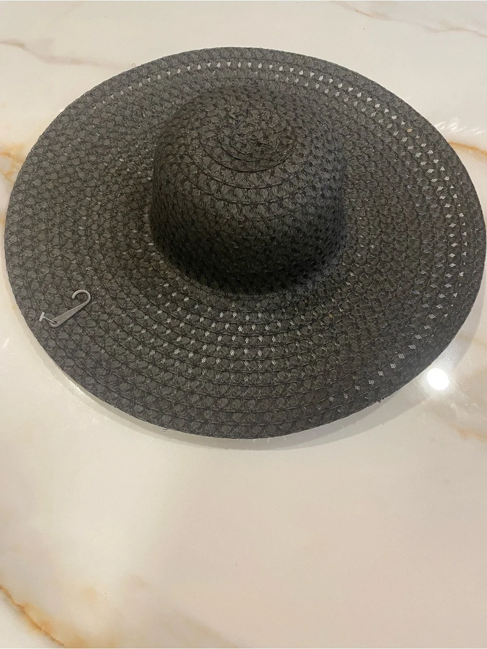 Black Wide-Brim Straw Sun Hat